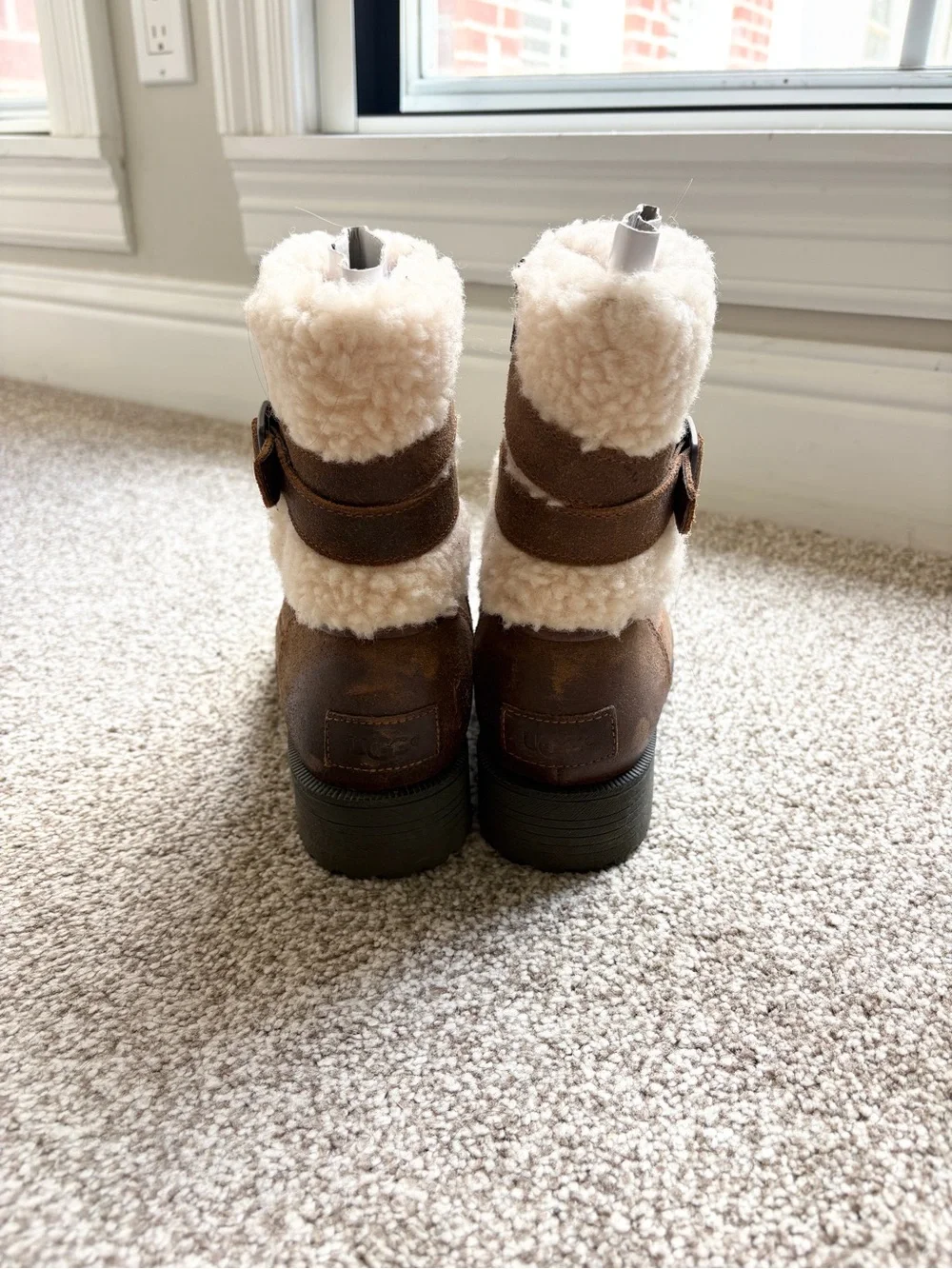 UGG Brown Leather Ankle Boots with Cream Shearling Cuff